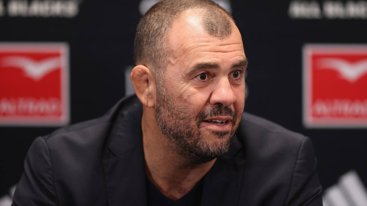Michael Cheika reacts to fan's tattoo as Pumas make changes for rematch