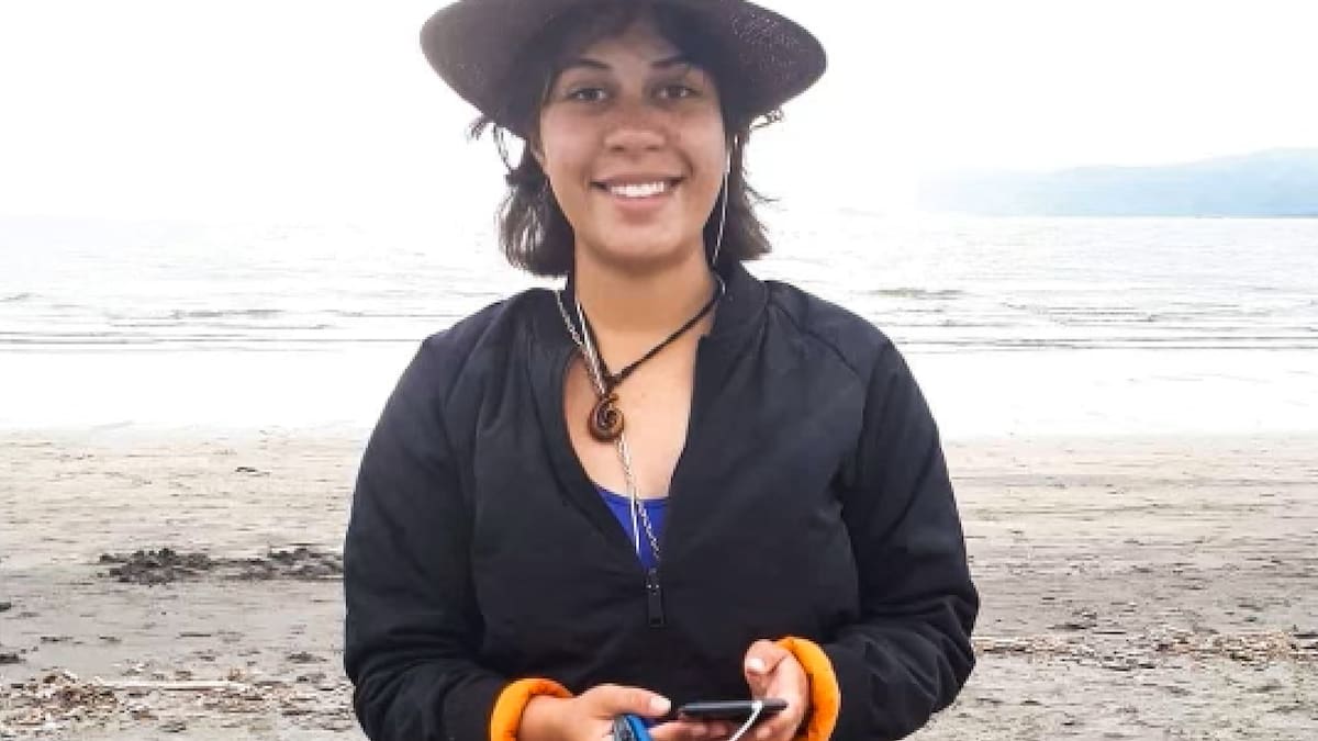 Family calls to remove signs, flyers for missing woman Breanna Muriwai Family calls to remove signs, flyers for missing woman Breanna Muriwai