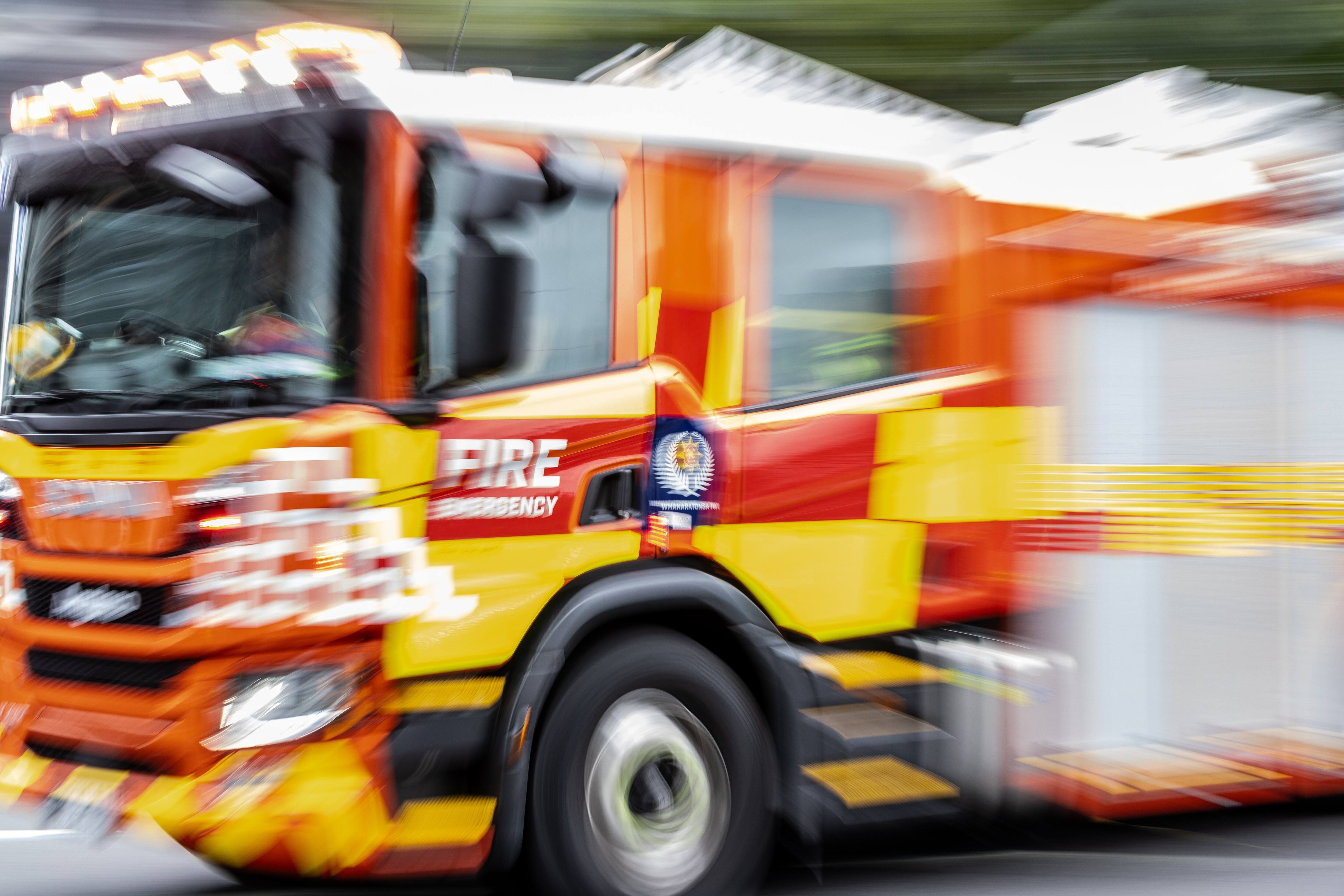 Taupō gas leak emergency : Wharewaka homes evacuated , public told to avoid area