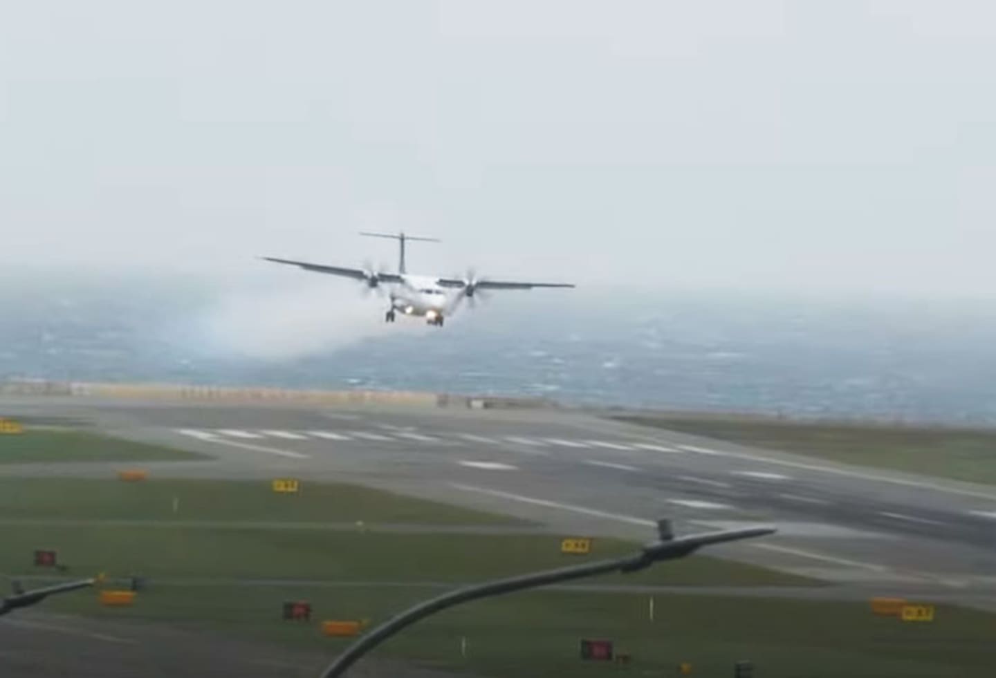 A plane has had an emergency landing in Wellington this afternoon.
Photo / Romeo Wellington