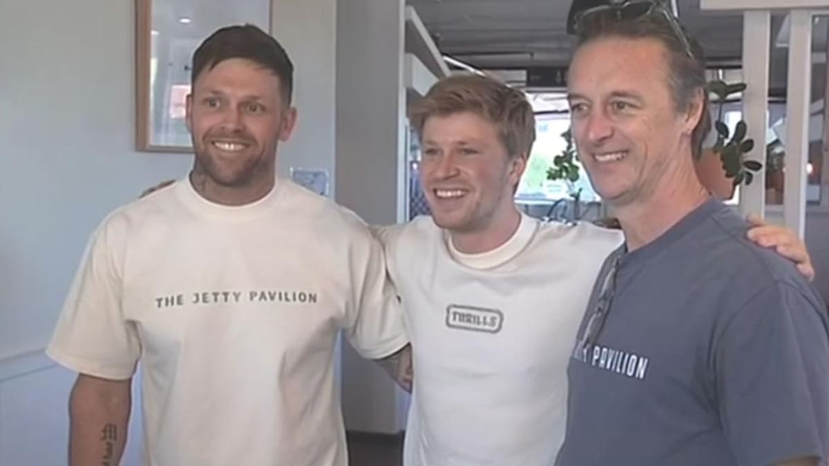 Robert Irwin pays forgotten restaurant bill, owners praise his ‘class’ Robert Irwin pays forgotten restaurant bill, owners praise his ‘class’