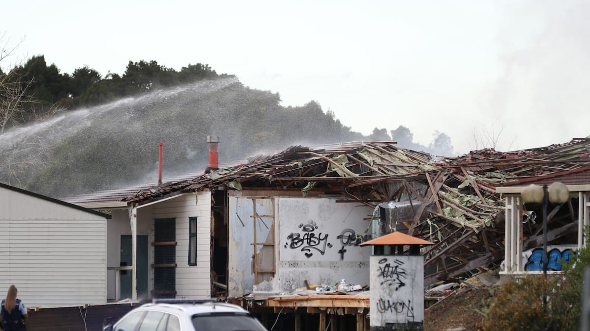 Large fire breaks out at former Auckland uni campus Large fire breaks out at former Auckland uni campus