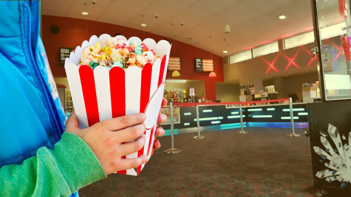 Watch: Women trespassed from movie theatre after bringing in own food Watch: Women trespassed from movie theatre after bringing in own food