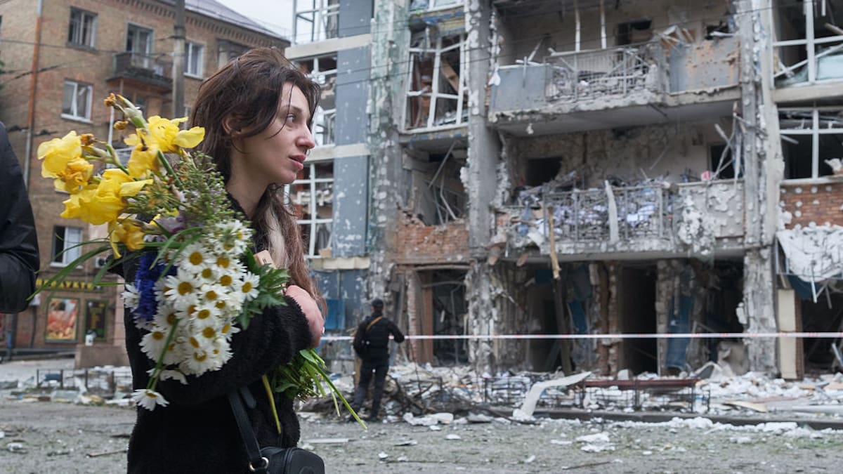 ‘Most horrific attacks’: Russian strikes on Kyiv kill 14, injure dozens ‘Most horrific attacks’: Russian strikes on Kyiv kill 14, injure dozens