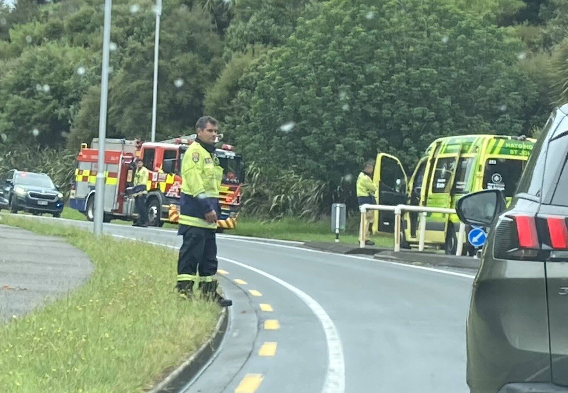 Cyclist flown to hospital after Pyes Pā crash