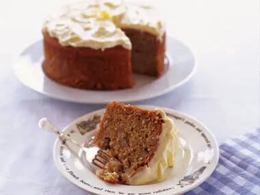 Annabelle White's 'Simply The Best' Banana Cake. Photo / Annabelle White