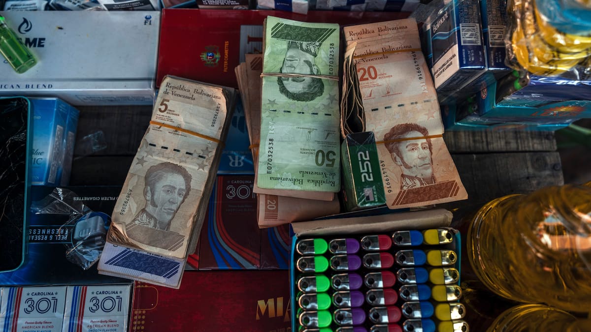 Independent experts sharing data about Venezuela’s financial crisis are being detained