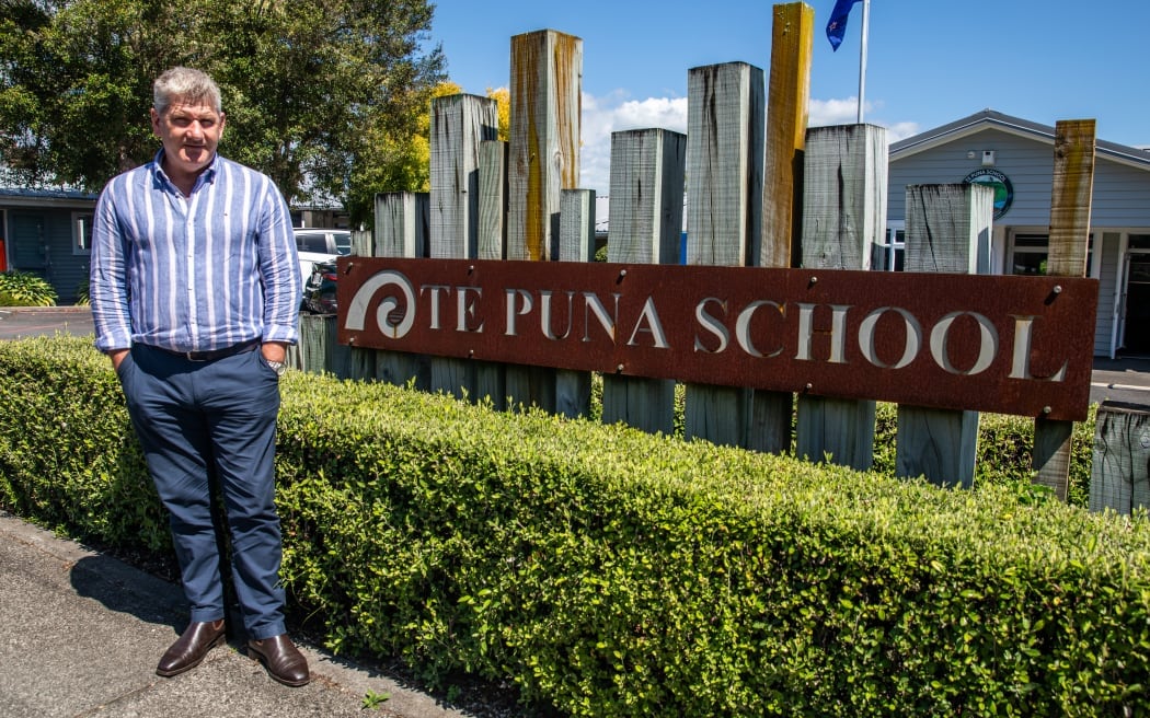 Te Puna School principal Neil Towersey says wandering dogs sometimes appear in the playground. Photo / RNZ, Nick Monro