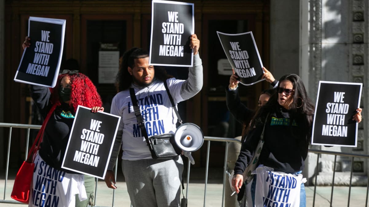 Megan Thee Stallion tries to make bloggers eat their words Megan Thee Stallion tries to make bloggers eat their words