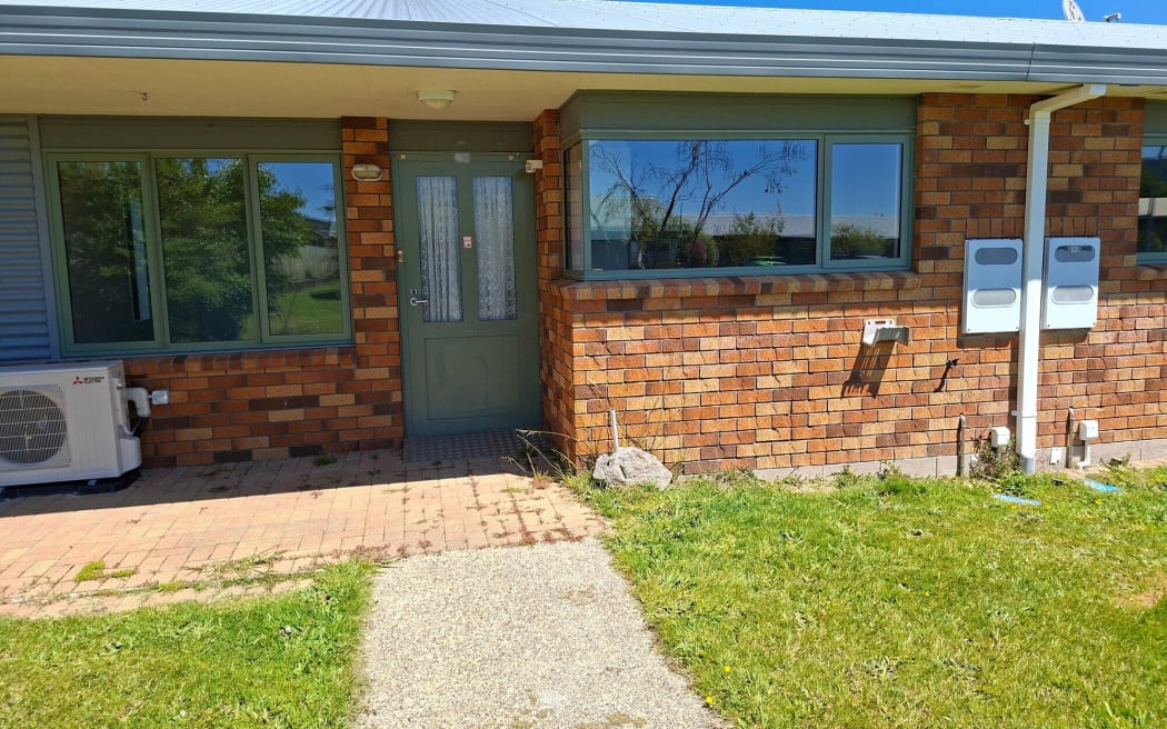 Other vacant units at Kahikatea St are in better condition but remain unoccupied. Photo / Mathew Nash, LDR