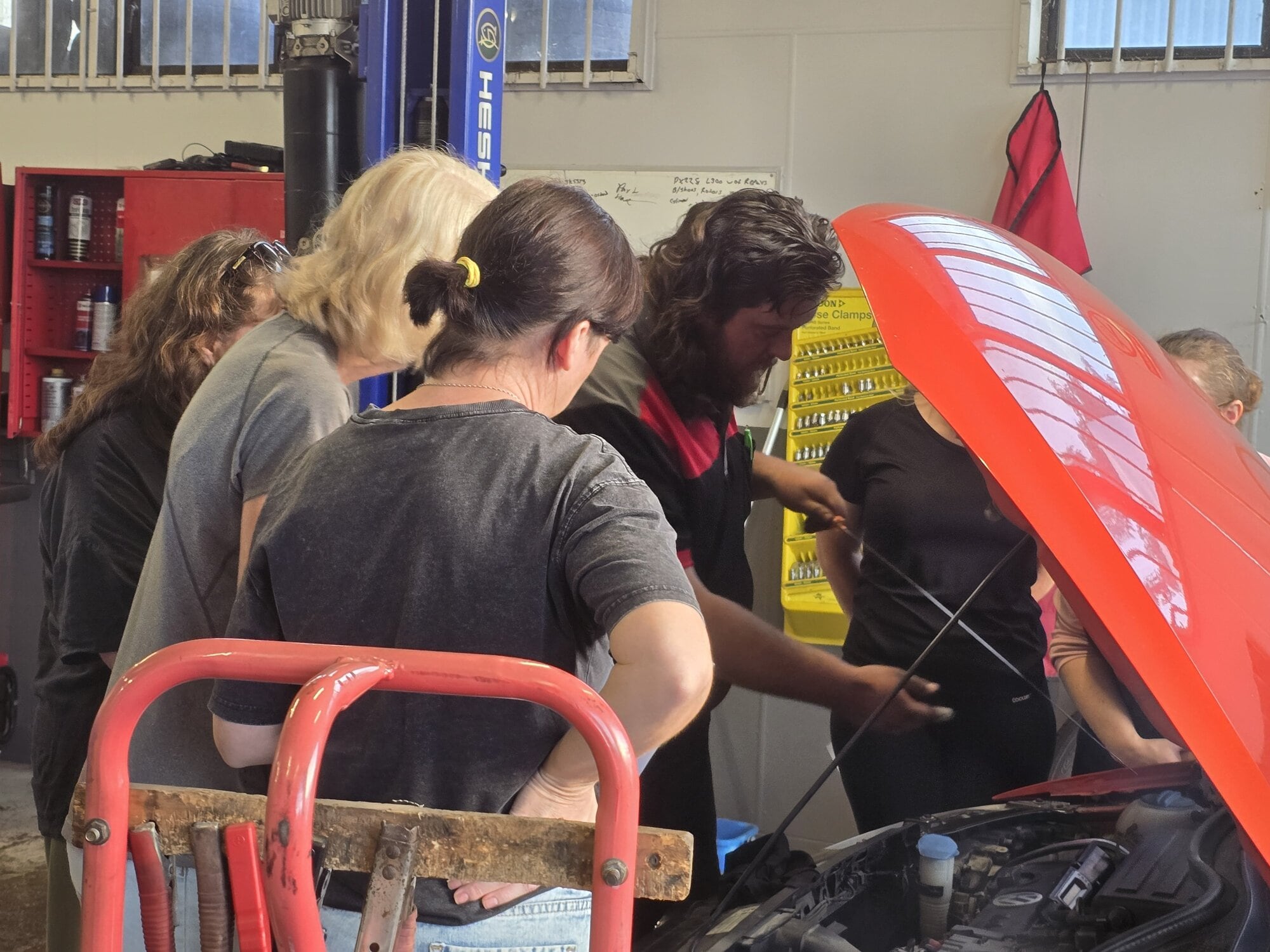 Advice on how to check oil levels.