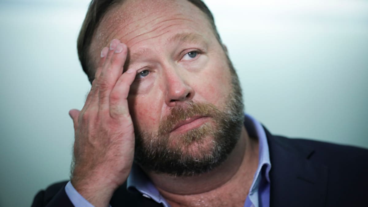 The Onion wins auction to take control of Alex Jones’ Infowars The Onion wins auction to take control of Alex Jones’ Infowars