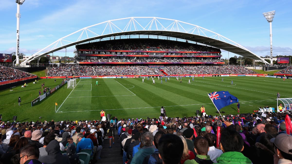 'Nobody uses it': Mayor Wayne Brown says North Harbour Stadium could be bulldozed next year