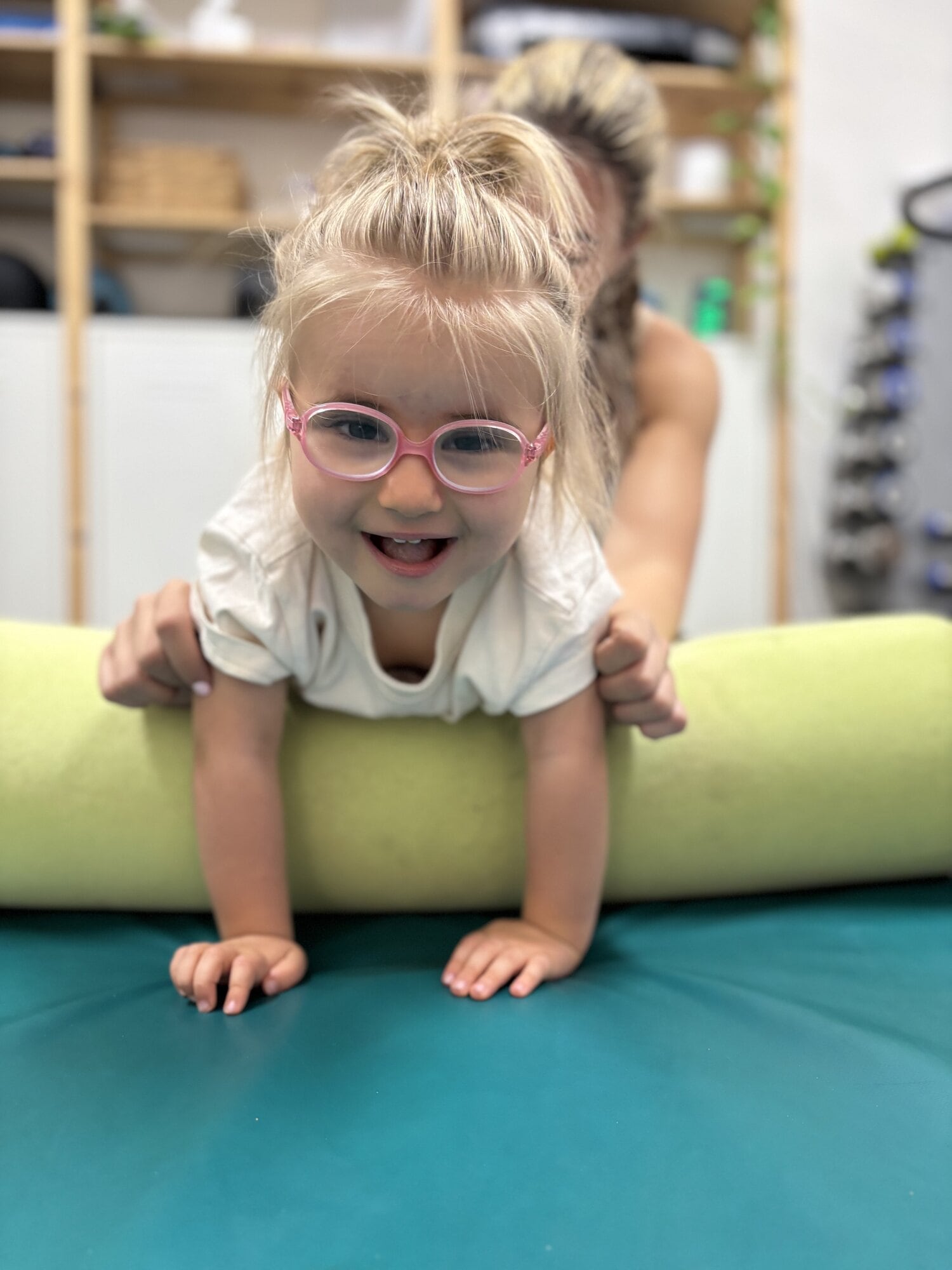 Remi is all smiles during her therapy. Photo / Supplied