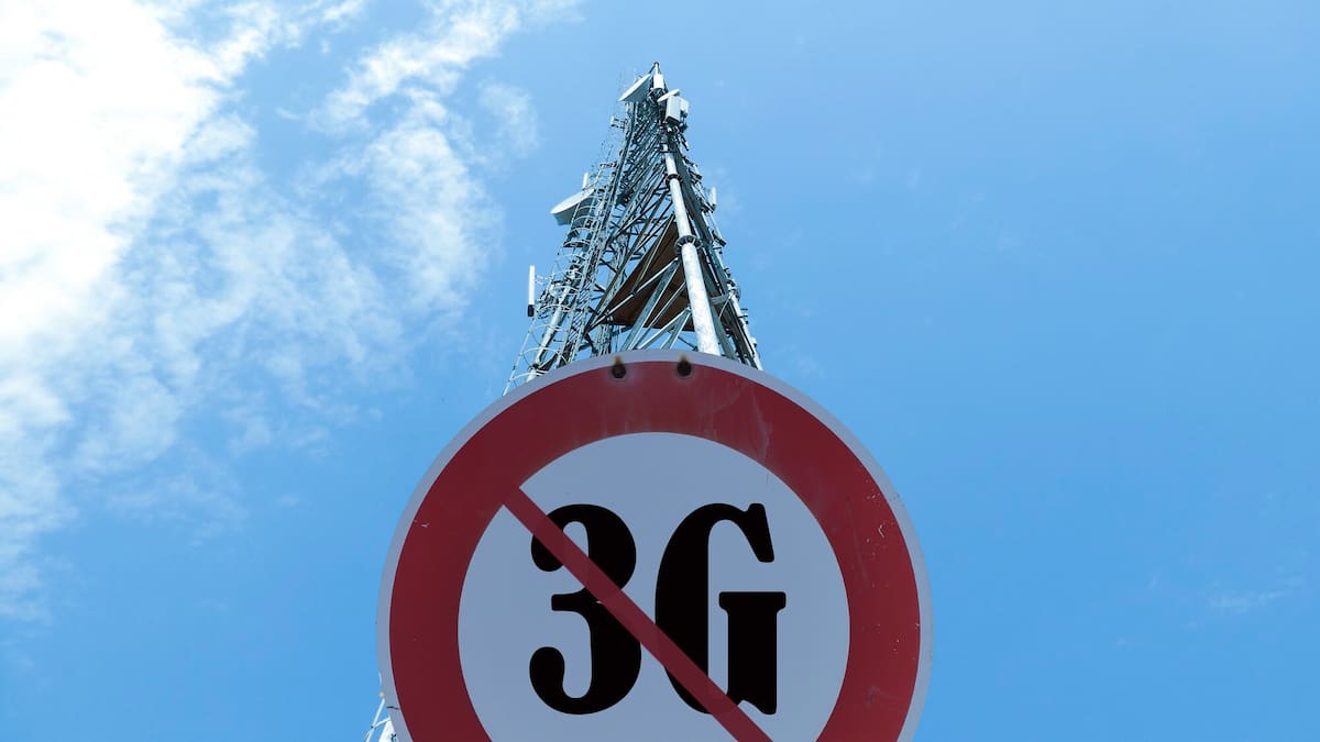 Tech Insider: Consumer NZ wants 3G phone refund; Council on Amazon site pause Tech Insider: Consumer NZ wants 3G phone refund; Council on Amazon site pause