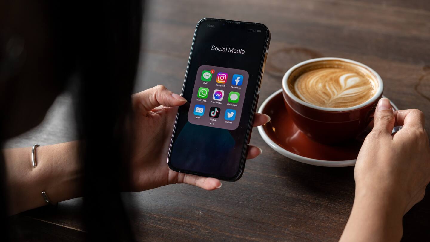 Kiwis of all ages can be vulnerable to scams. Photo / 123rf