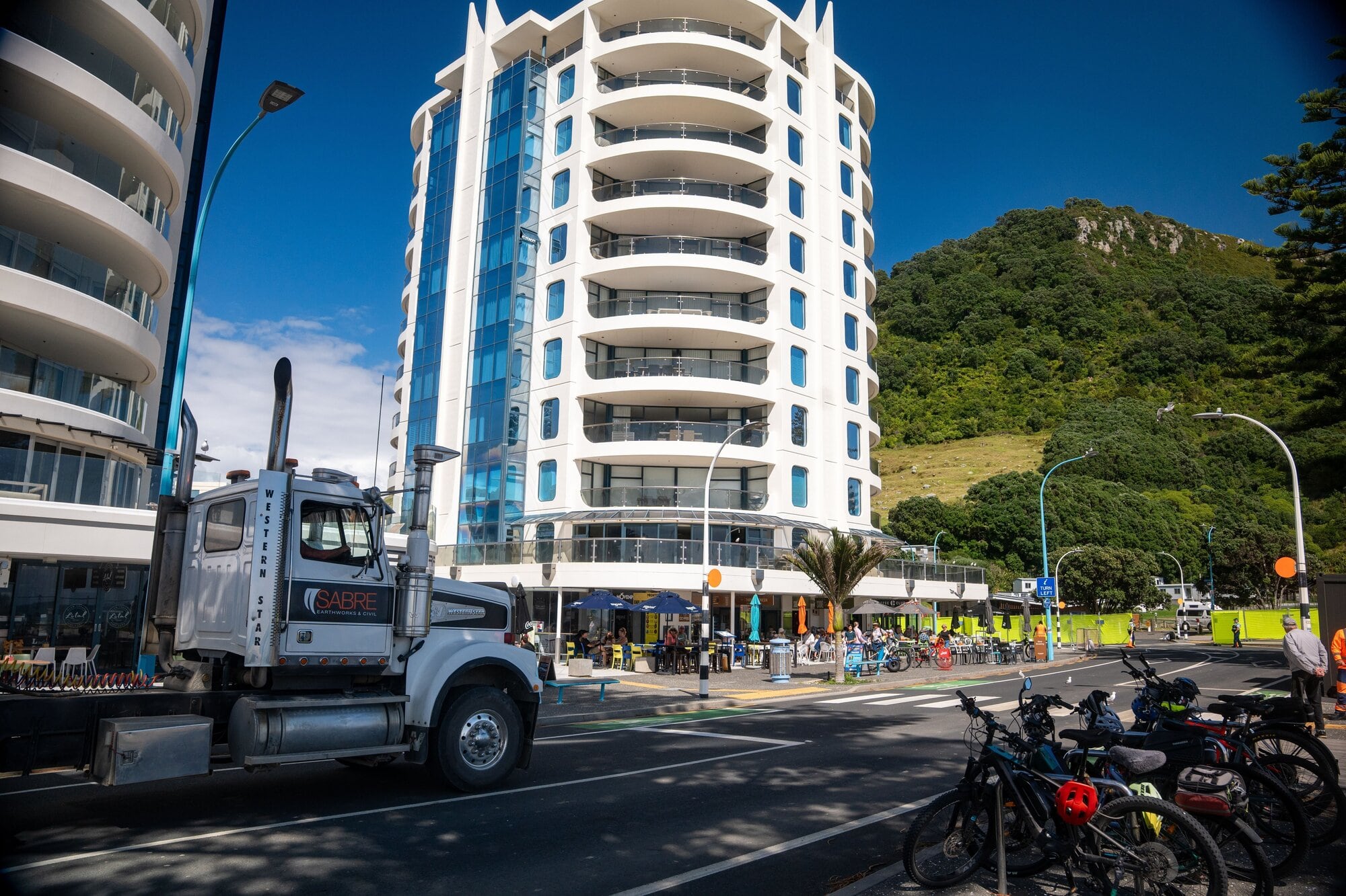 Marine Parade caf&eacute;s reopened on January 28. Photo / Corey Fleming