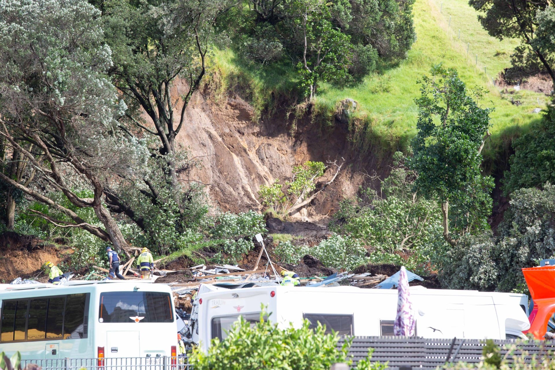 Mount Maunganui campground slip : Fears for missing as voices fall silent