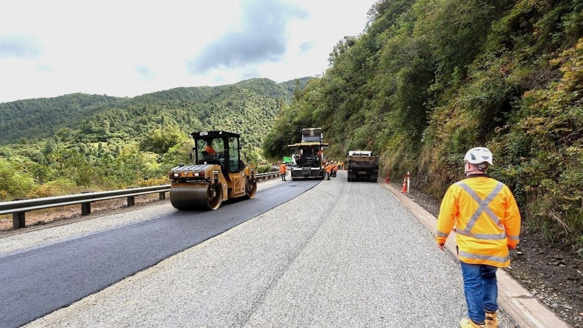 Chip seal v asphalt: Innovation is key for happier communities – Editorial