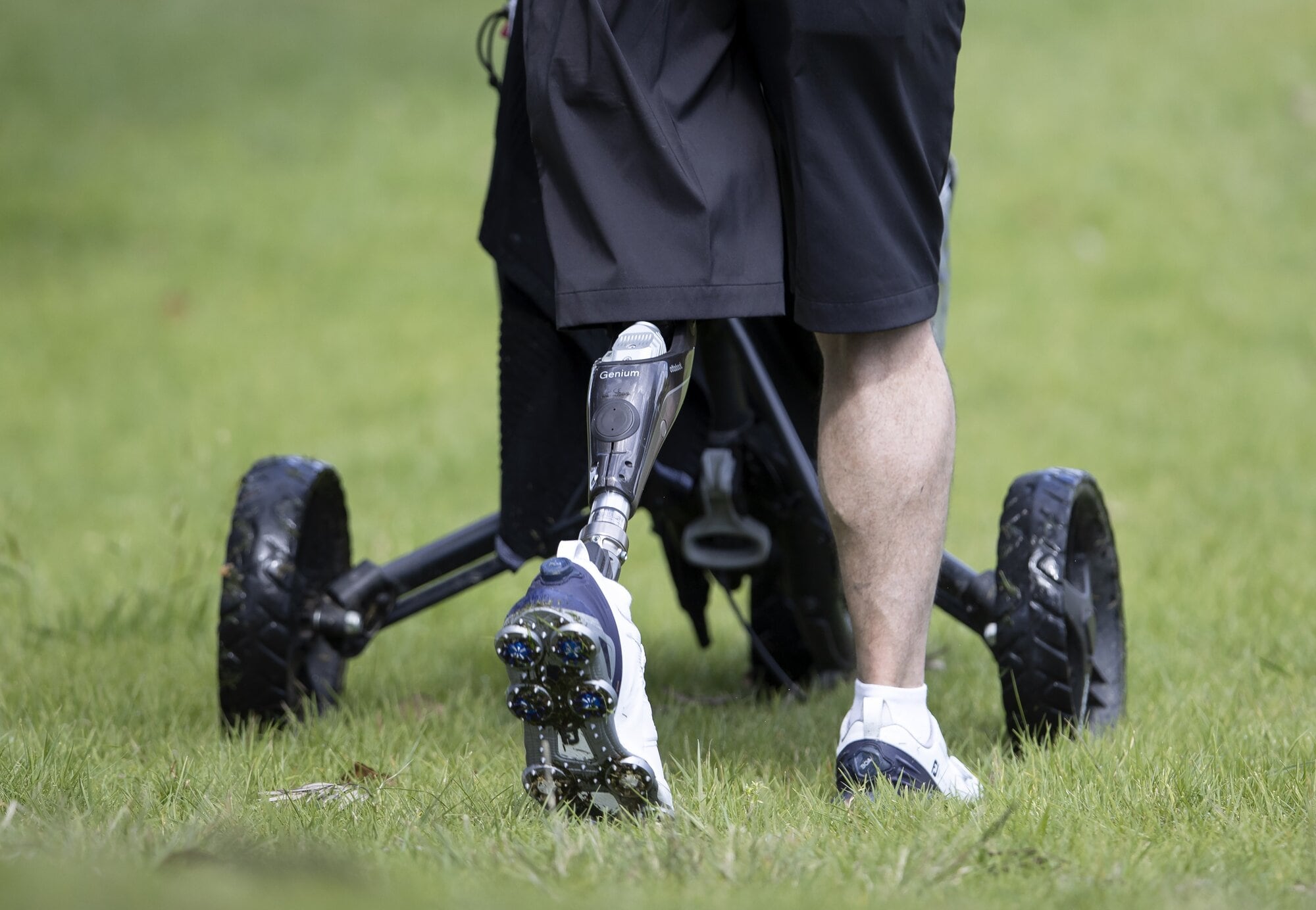 Jason Eade had his left leg amputated above the knee when he was 22 after a motorbike accident. Photo / Simon Watts / BW Media 