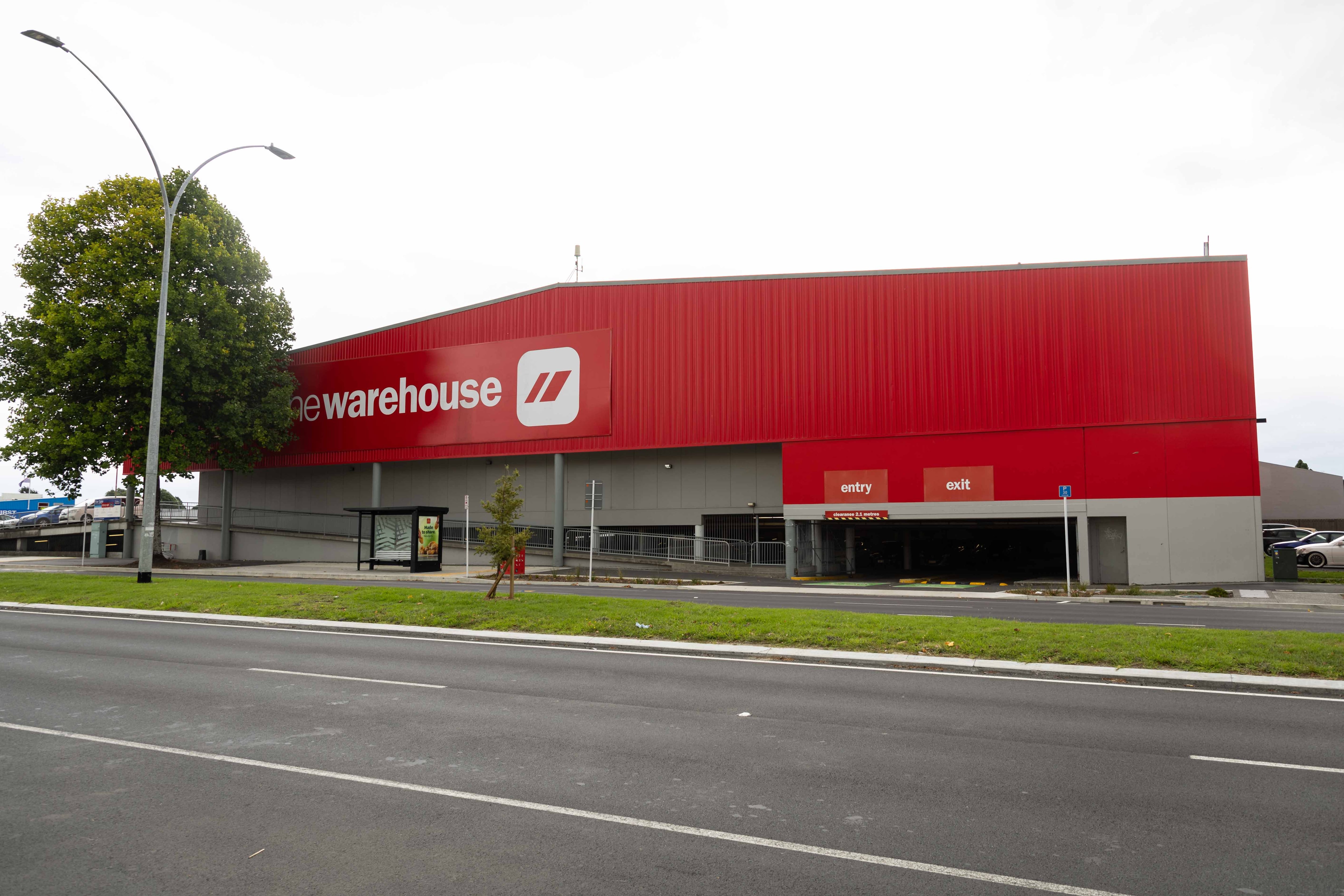 The Warehouse building on Cameron Rd was sold to Tauranga City Council early in 2024. Photo / Alex Cairns
