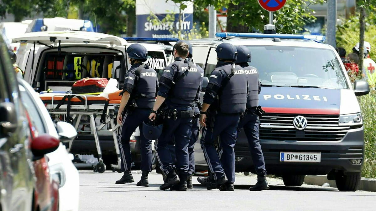 10 people dead in Austria school shooting 10 people dead in Austria school shooting