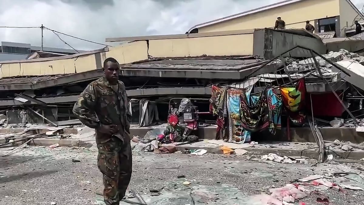 Bodies seen as rescuers comb through rubble after 7.3 Vanuatu quake Bodies seen as rescuers comb through rubble after 7.3 Vanuatu quake