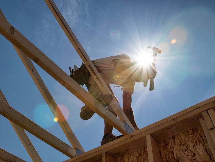 Home-building construction crunch: Who has failed lately and why