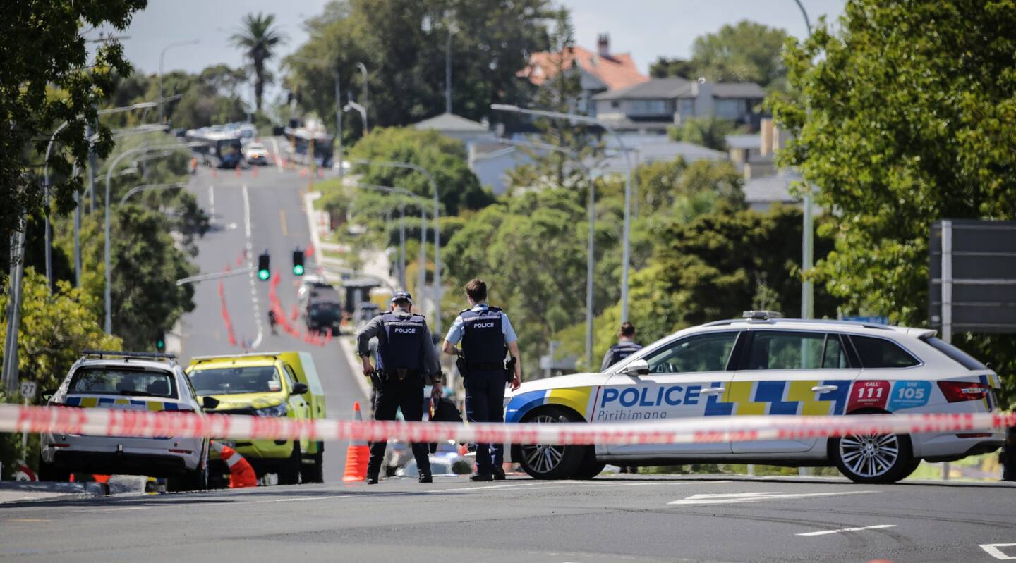 Police have closed Birkenhead Ave in Birkenhead after a man was located with critical stab wounds this afternoon. Photo / Sylvie Whinray