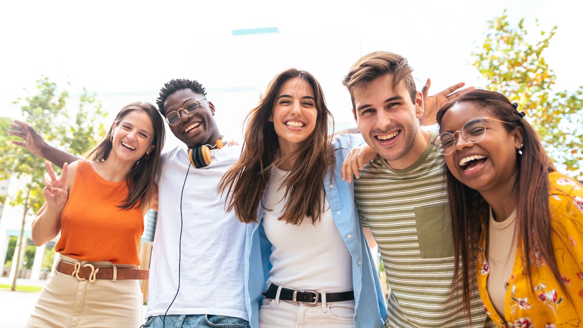 Making new friends can be hard. Here are 5 ways to make 1 friend a year. Making new friends can be hard. Here are 5 ways to make 1 friend a year.
