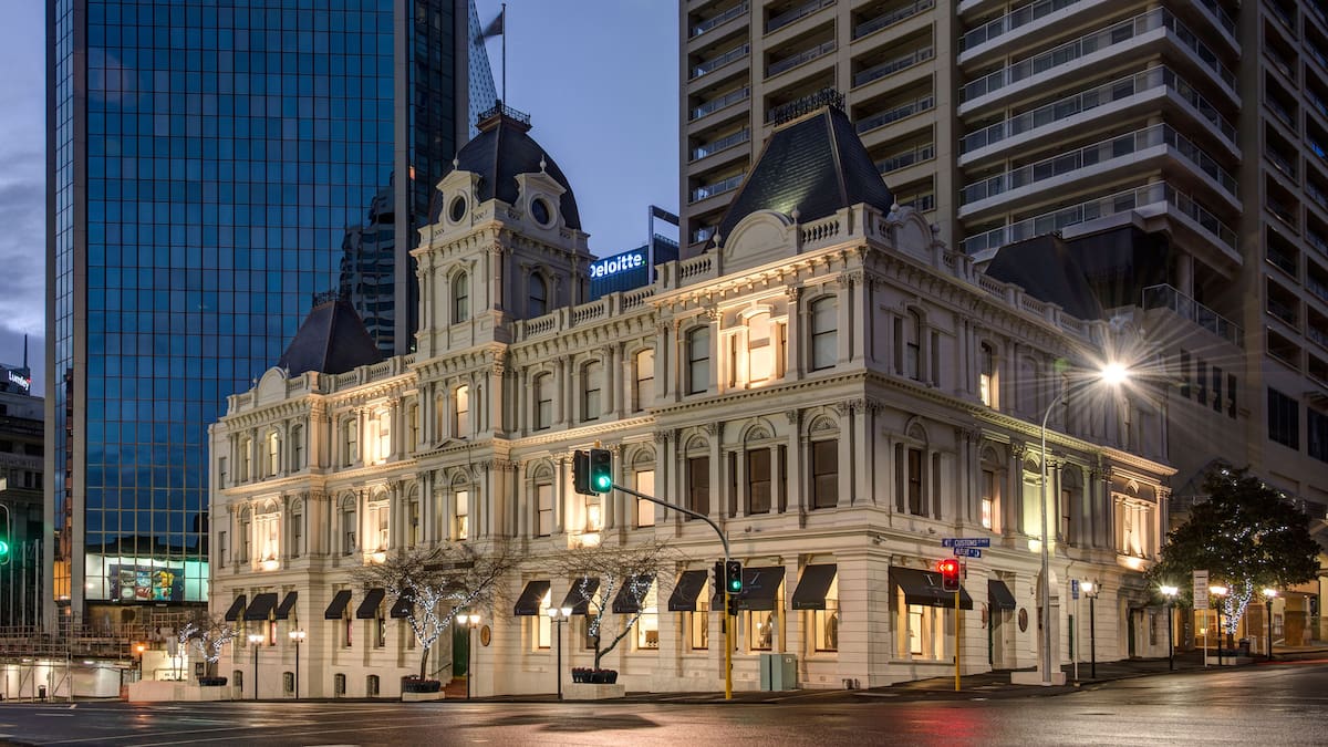 ‘Challenging conditions’: Luxury retail giant DFS closing Kiwi stores ‘Challenging conditions’: Luxury retail giant DFS closing Kiwi stores