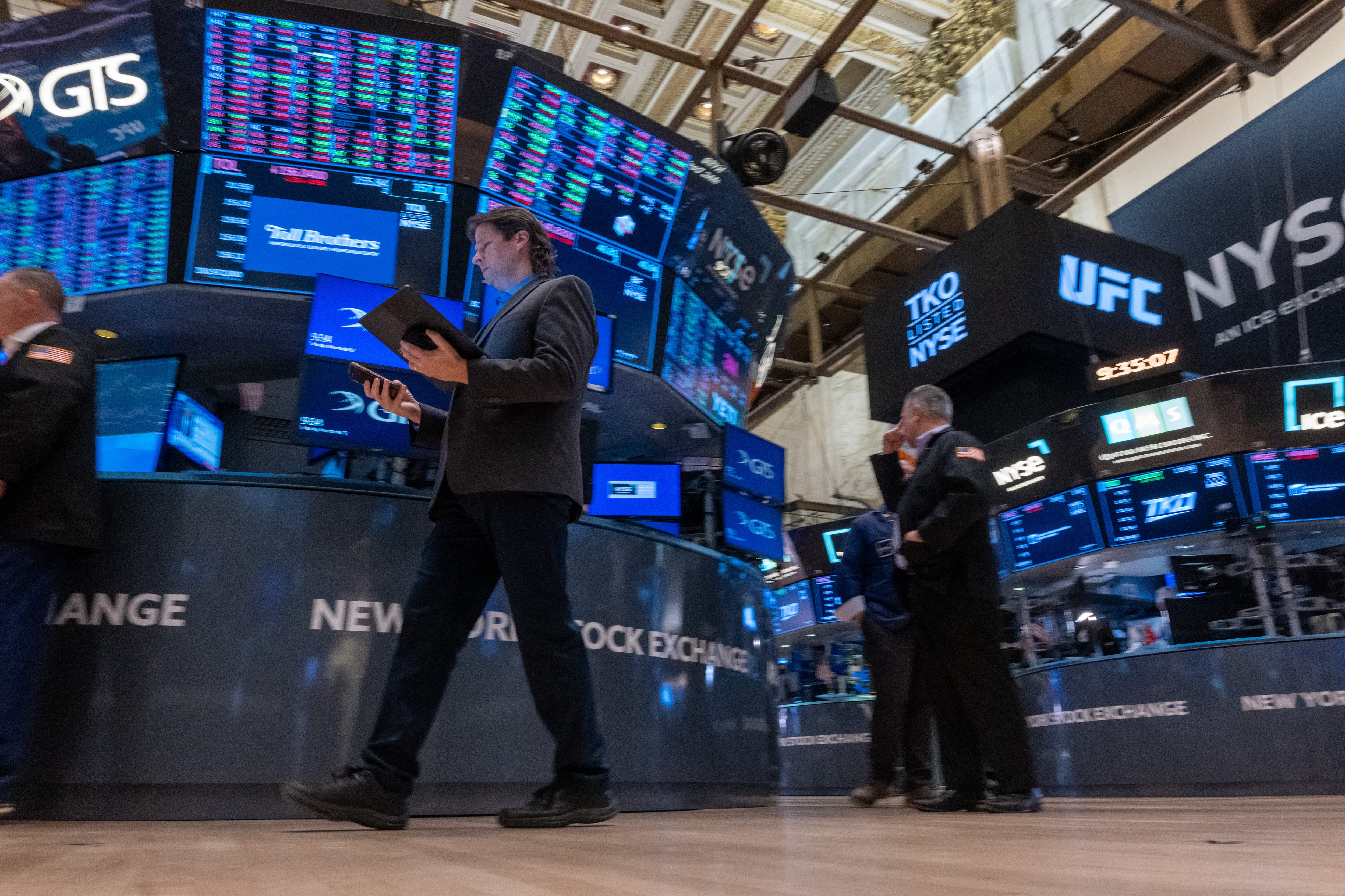 Nvidia, Microsoft, Apple dominate S&P 500, surpass four sectors – Mark Lister