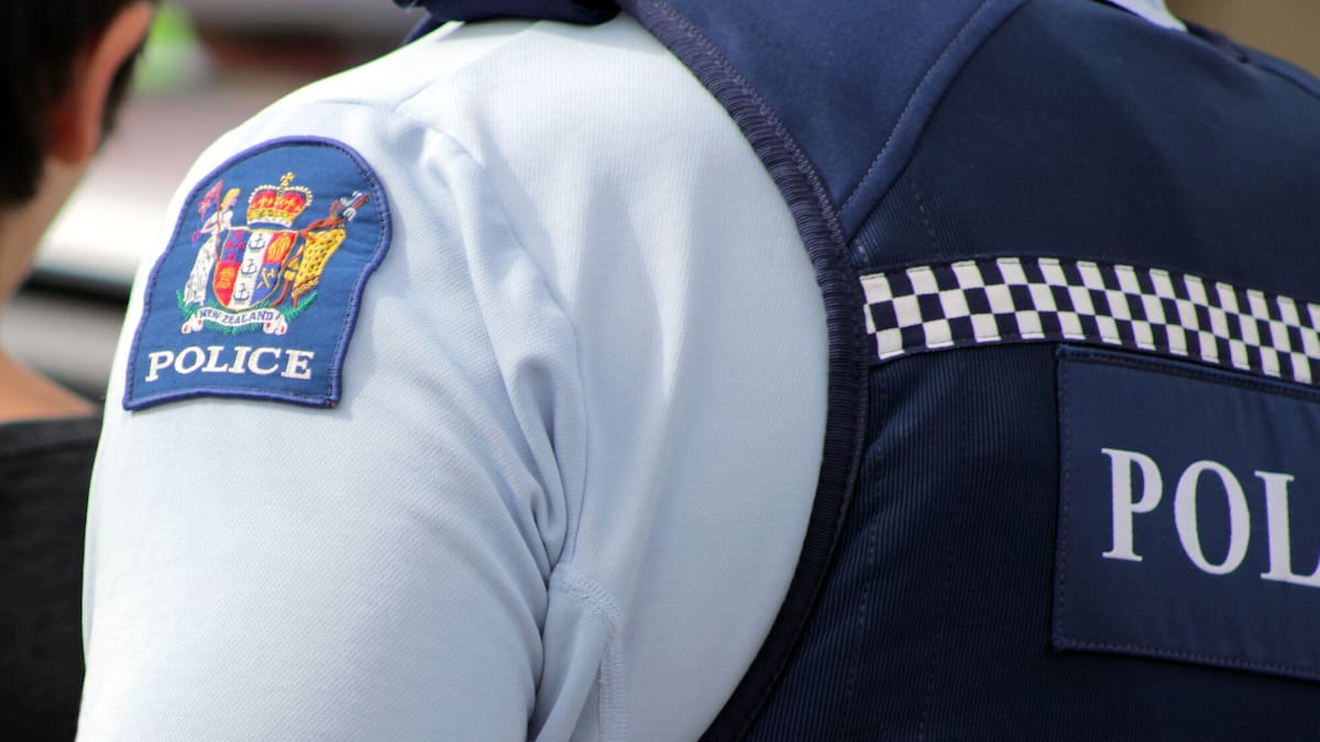 Man charged after allegedly threatening police with knife, biting officer Man charged after allegedly threatening police with knife, biting officer