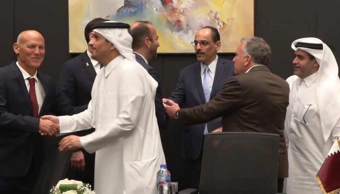 Pictures released from ceasefire talks in Sharm El Sheikh as Donald Trump says a deal is sealed