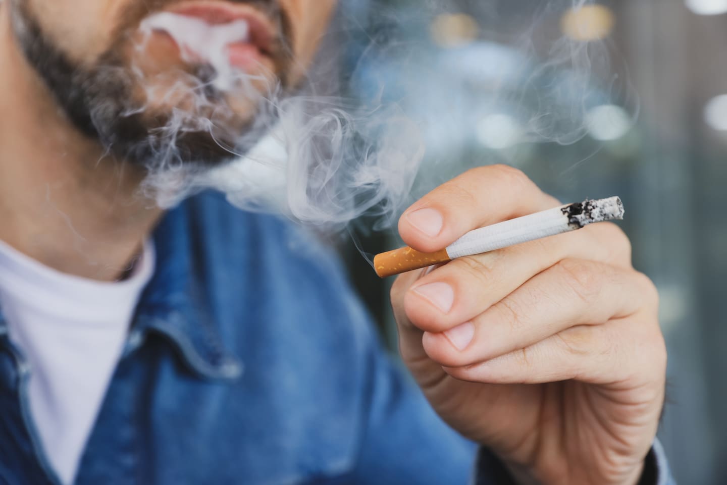 Smokers in Milan risk being fined for lighting up on city streets or crowded public areas. Photo / 123RF