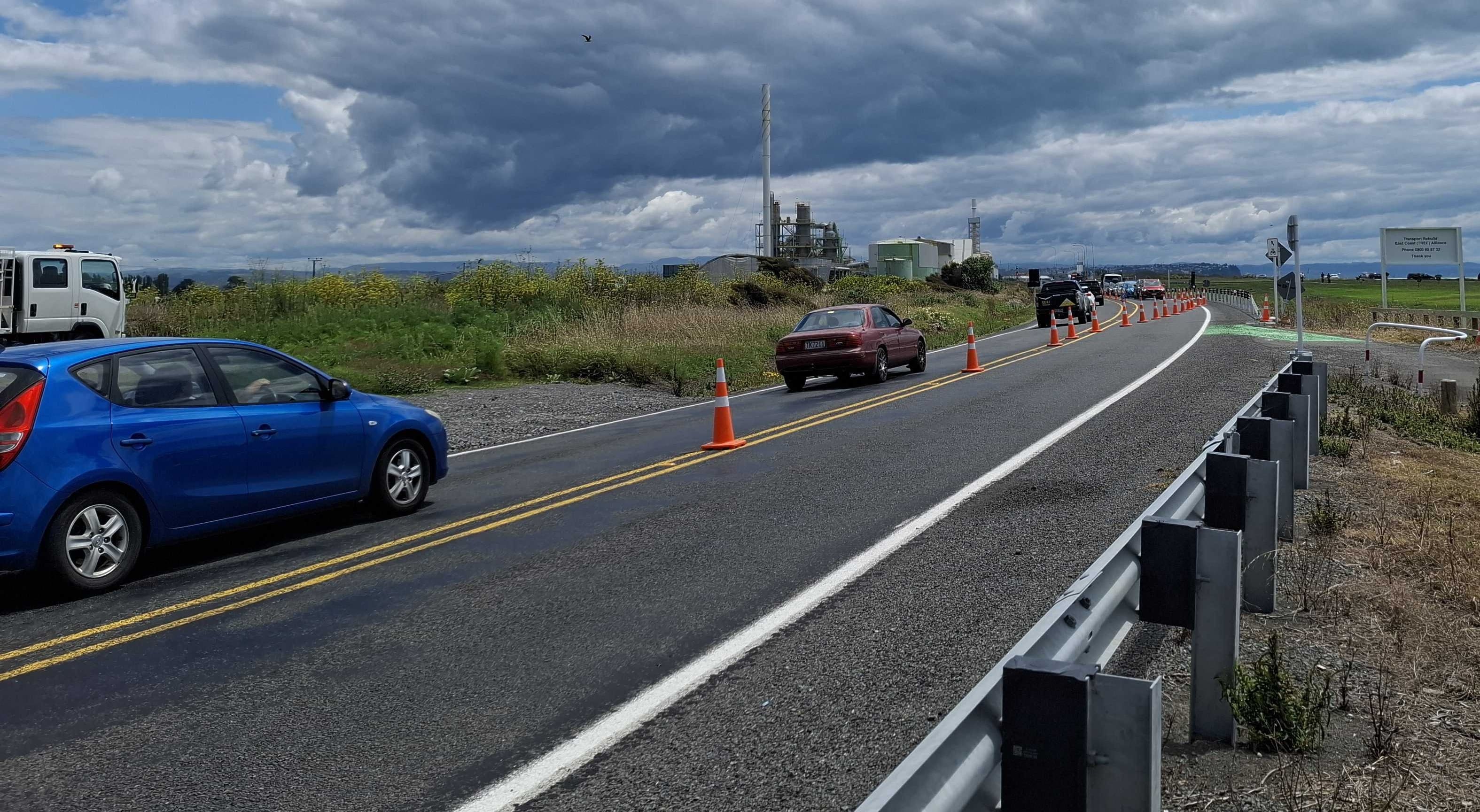 Napier to Hastings traffic delays : Motorists face hold - ups due to work on three bridges