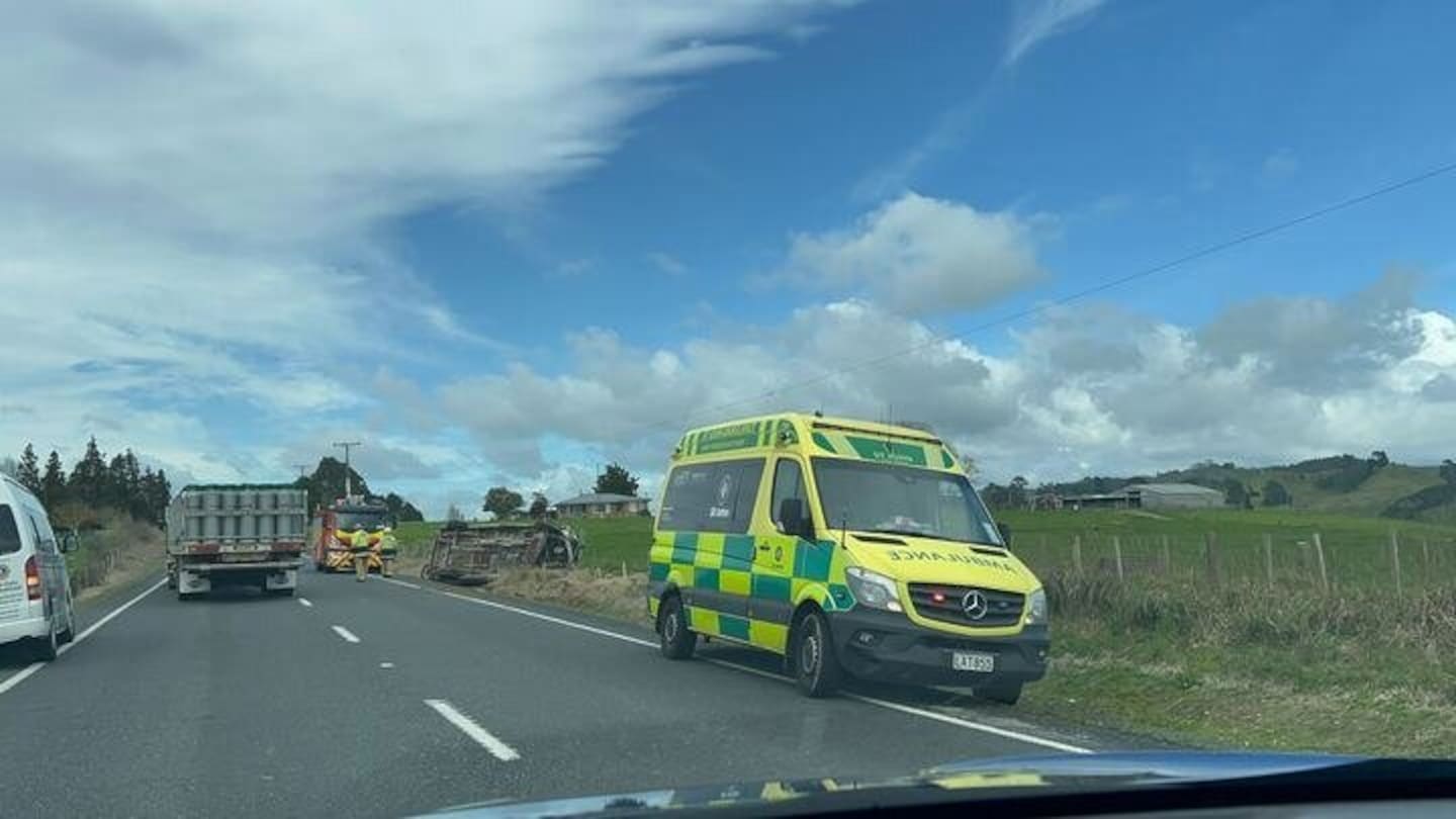 Hato Hone St John were also present at the crash site Ōtorohanga. Photo / Michael Morrah, Katie Harris