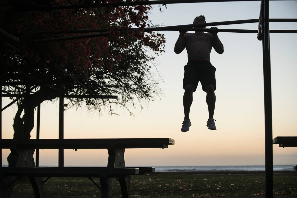 Pull Ups Vs Chin Ups Which Builds More Muscle Nz Herald