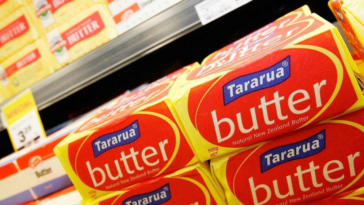 Ceny nabiału spadły, więc dlaczego masło wciąż jest tak drogie?