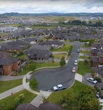 5g Mobile Network Should Use Ufb Model Says Chorus Nz Herald