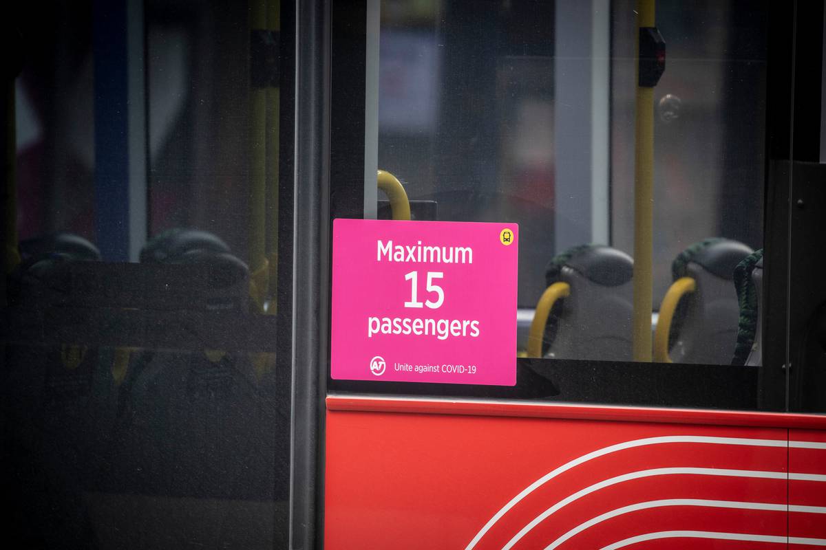 Covid 19 Coronavirus Auckland Transport Down To 15 Window Seats On Some Bus Services Under Level 2 Nz Herald