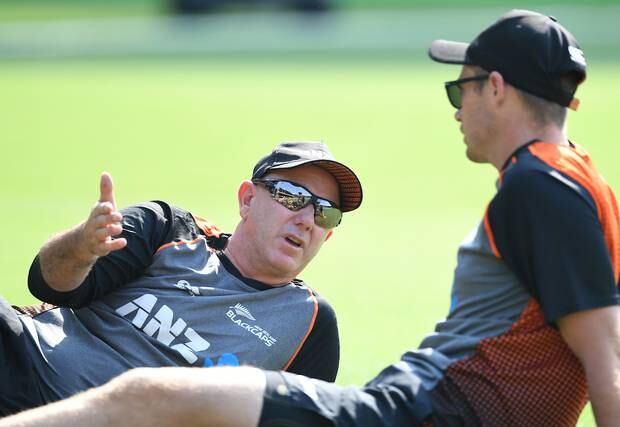Gary Stead talks to Tim Southee. Photo / Photosport