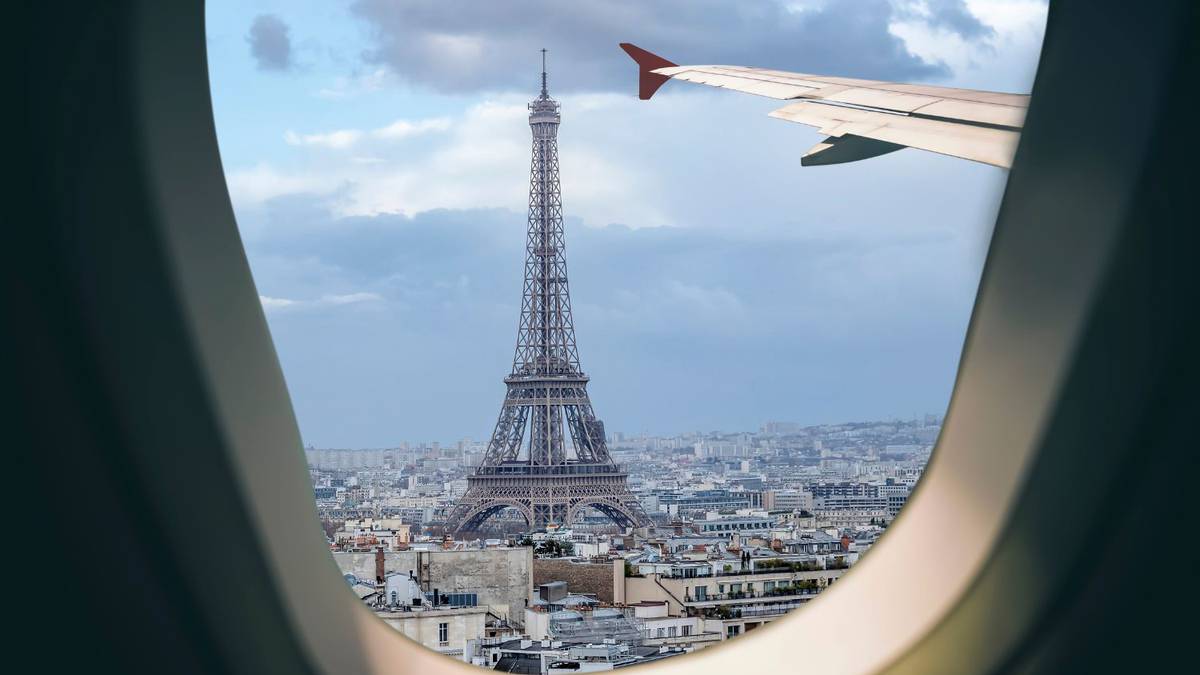 La France a décidé d’augmenter la taxe sur les billets d’avion pour rendre les trains plus attractifs
