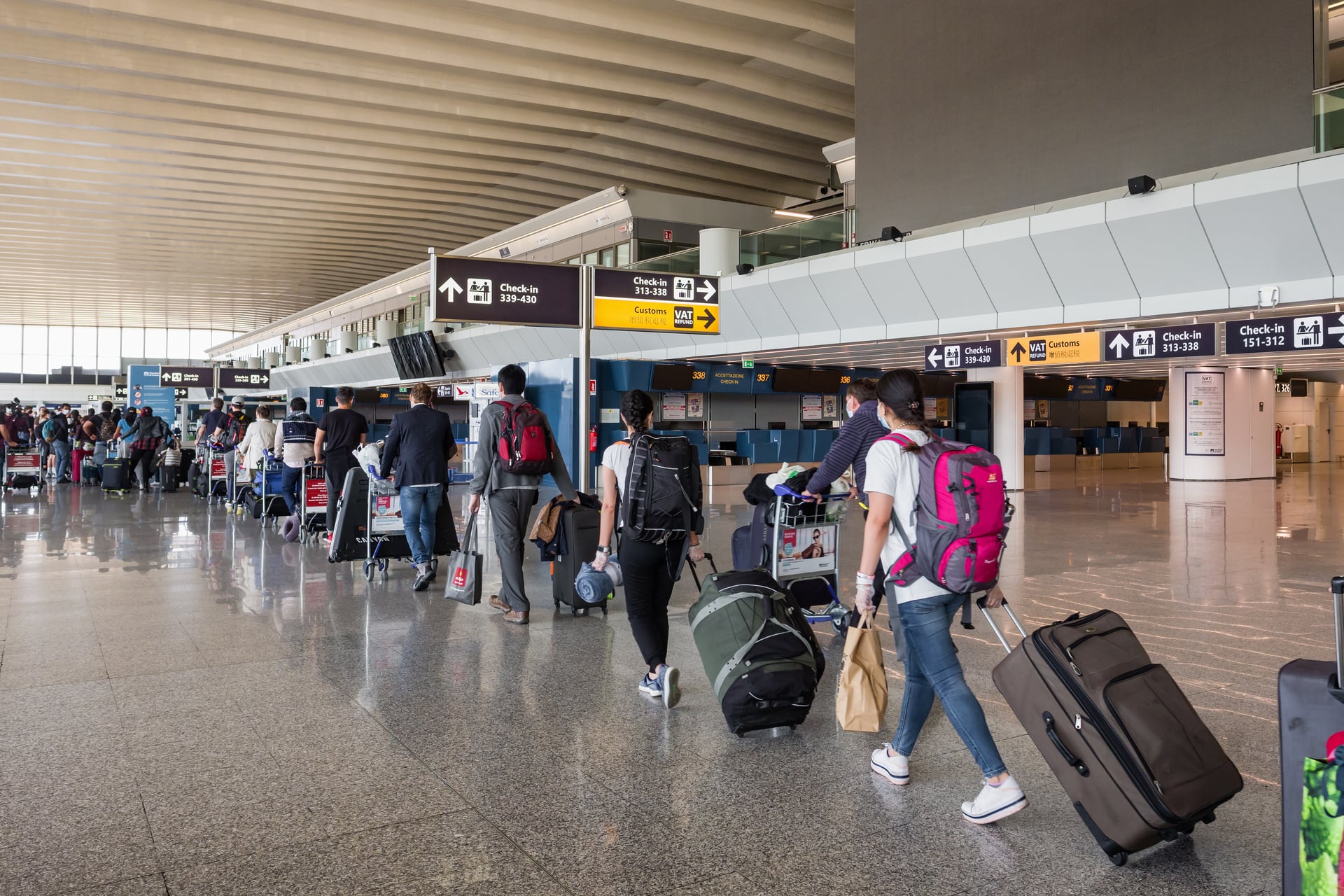 Un pasajero revela un truco secreto en un aeropuerto del Reino Unido para pasar el control de seguridad en menos de 10 minutos