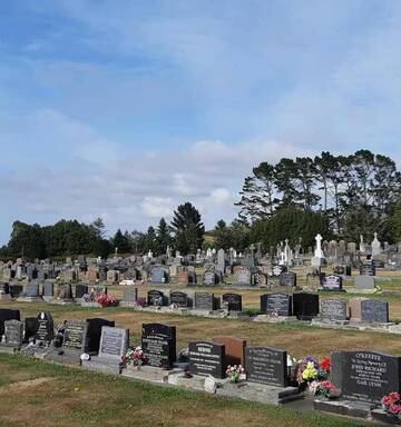 Widow Upset By Theft From Stratford S Kopuatama Cemetery Nz Herald