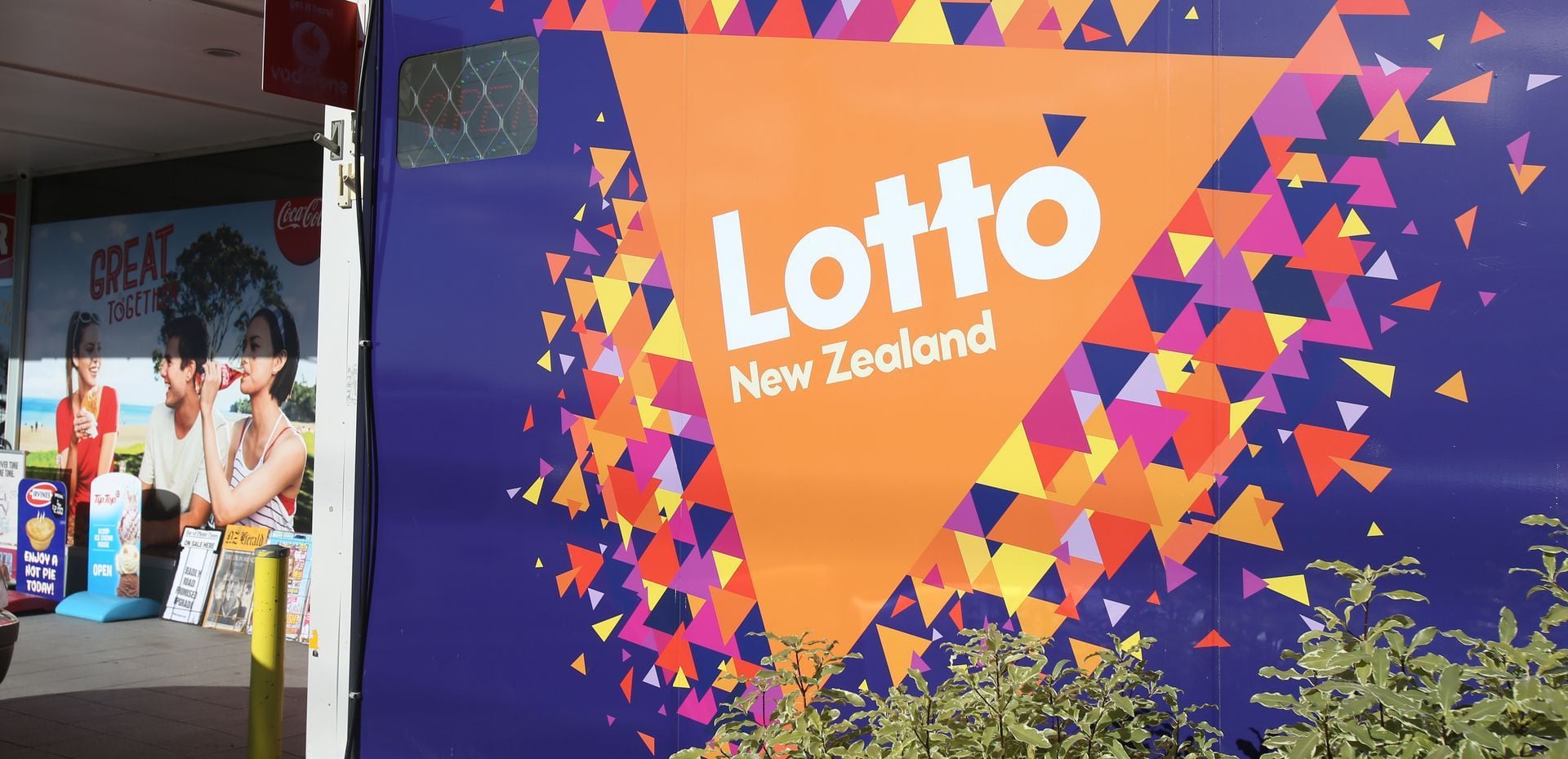 Lotto Powerball: Lotto NZ 'sorry' as thousands of Kiwis can't buy, check  tickets online - NZ Herald