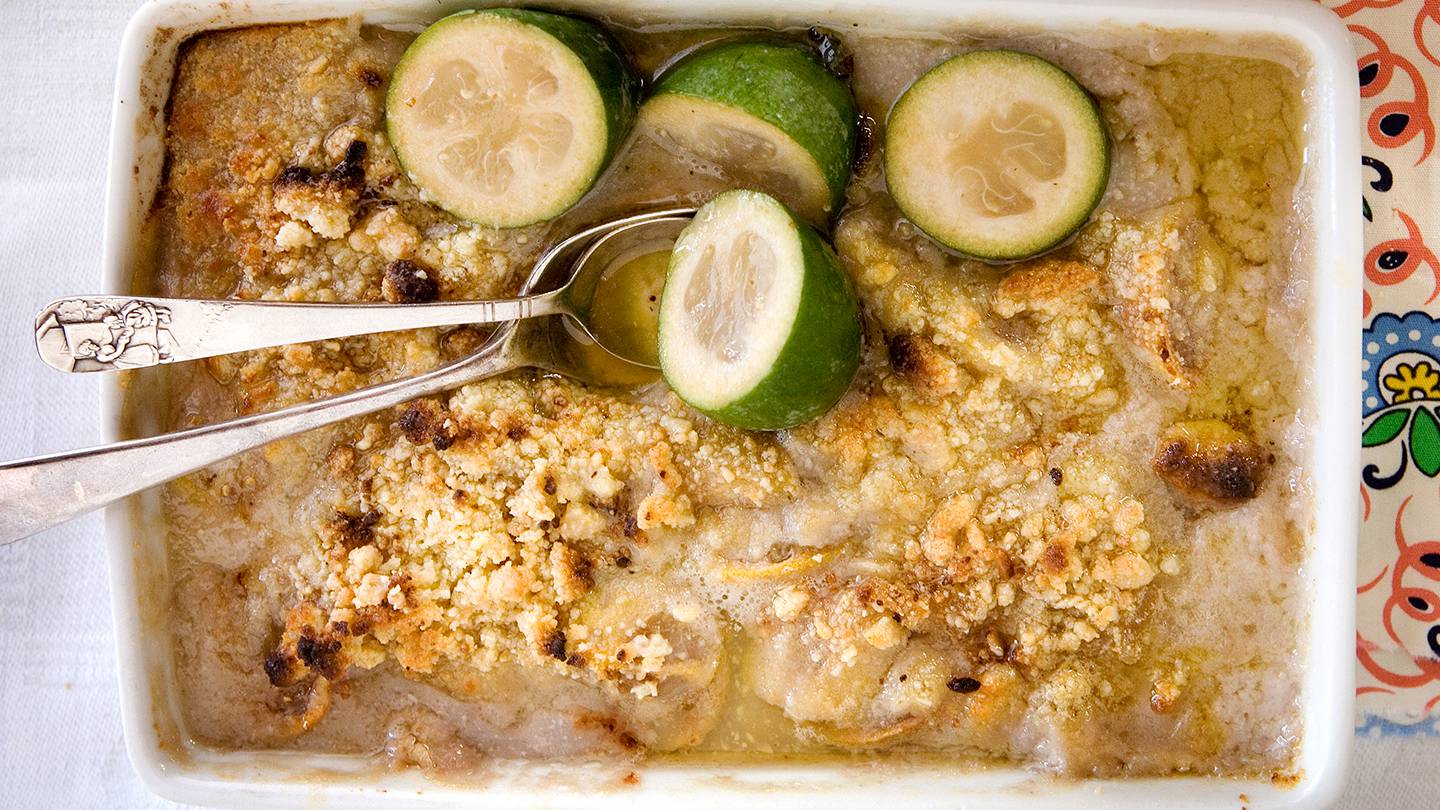 Feijoa, ginger and almond crumble | Stay At Home Mum