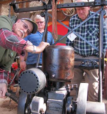 Display Turns Back Time On Old Machinery Nz Herald