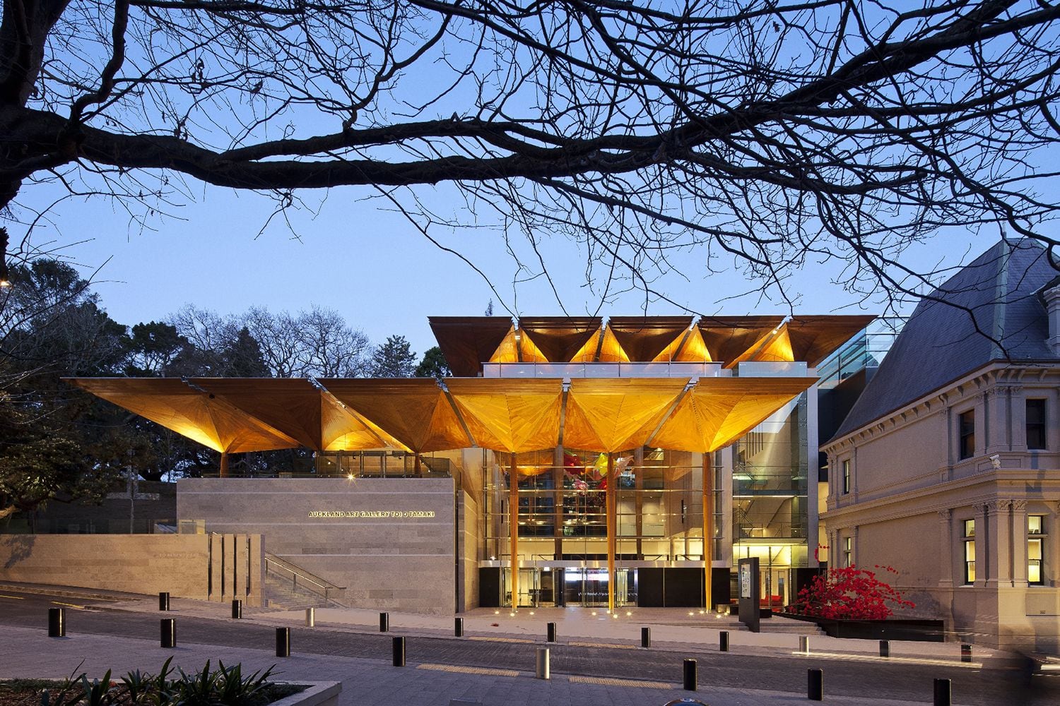 An Art Gallery to Love - Culture News - NZ Herald