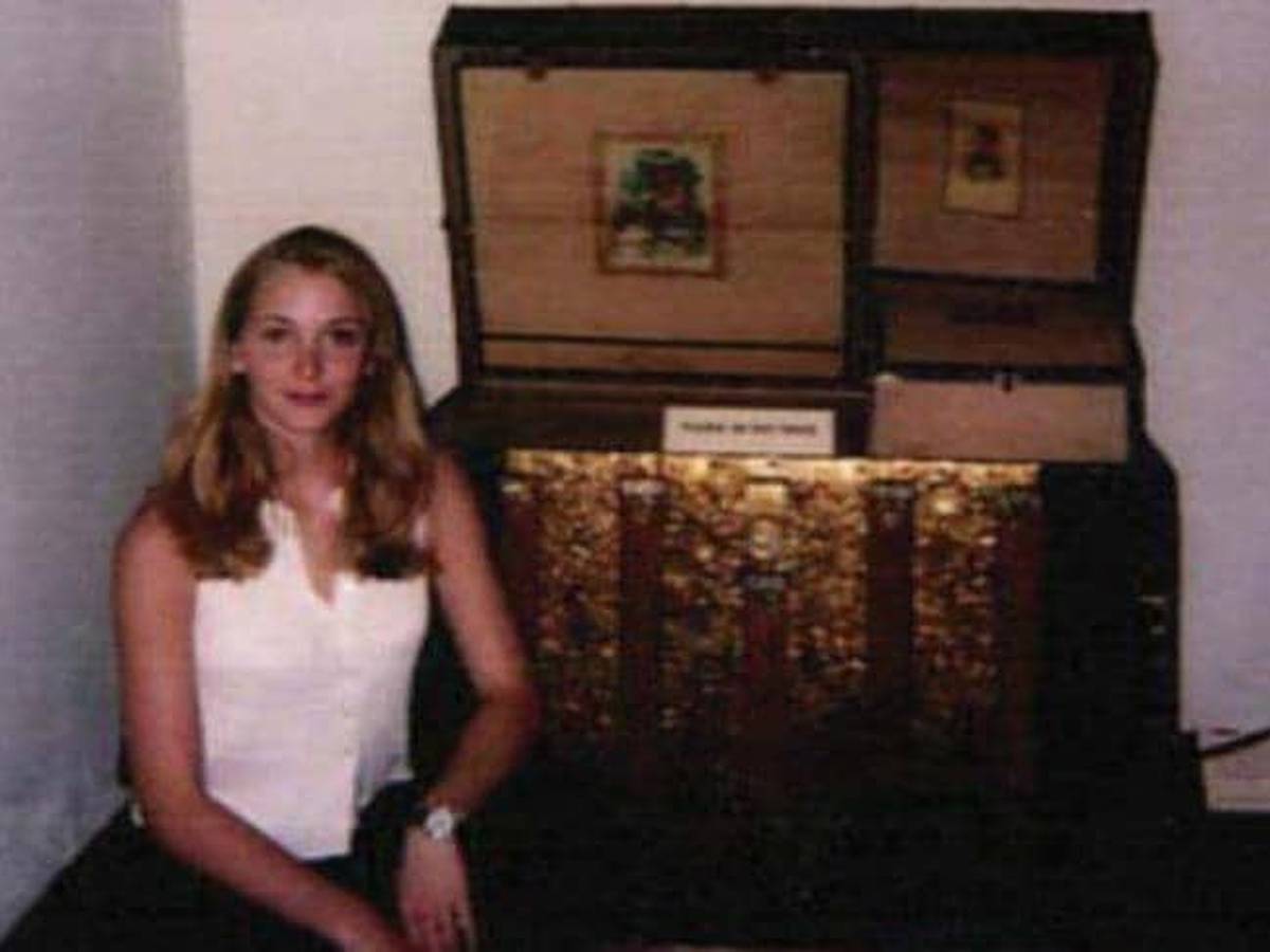 Jeffrey Epstein's alleged teen sex slave pictured on various ...